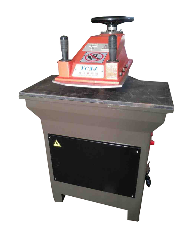 搖臂式裁斷機(jī)